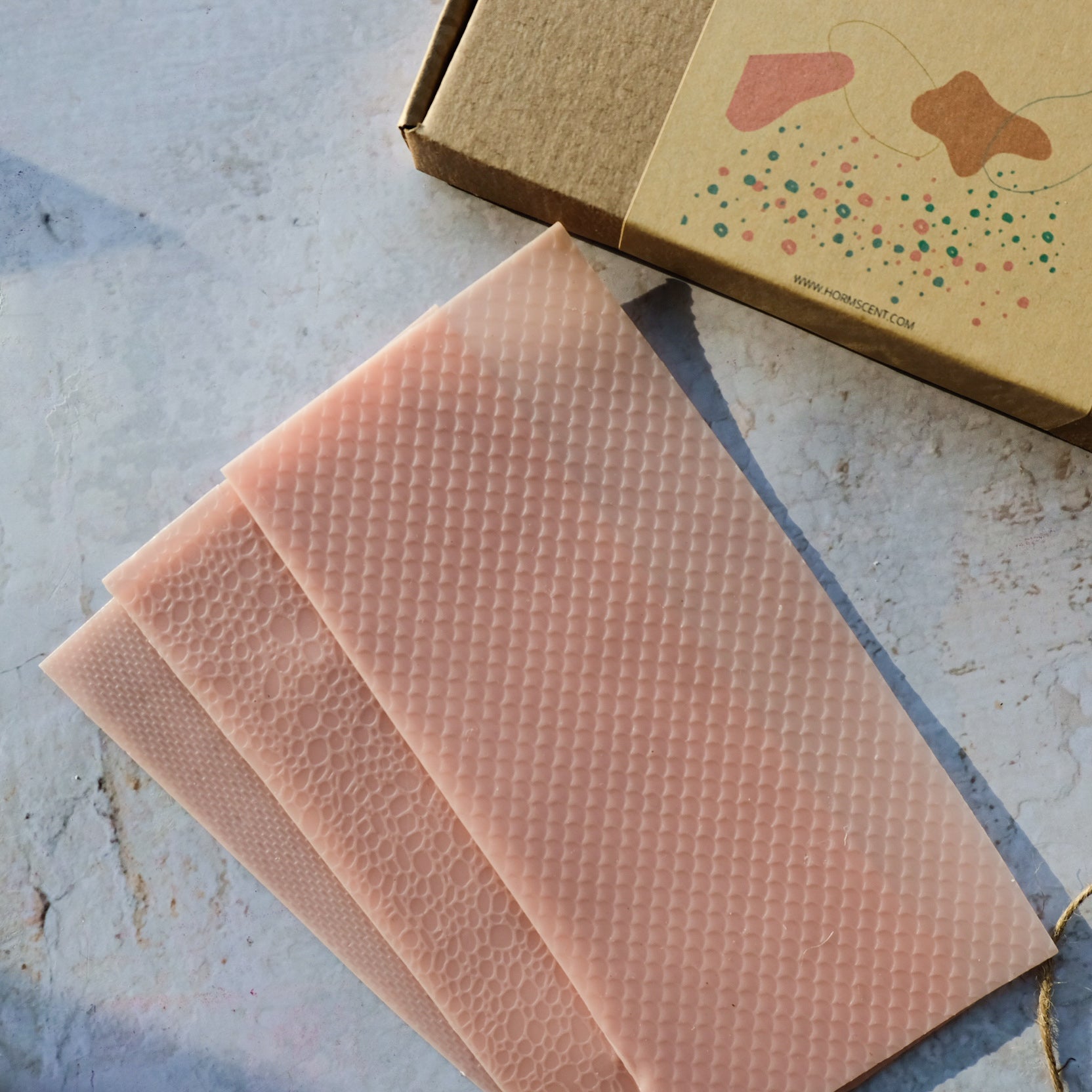 Beeswax making candle kit